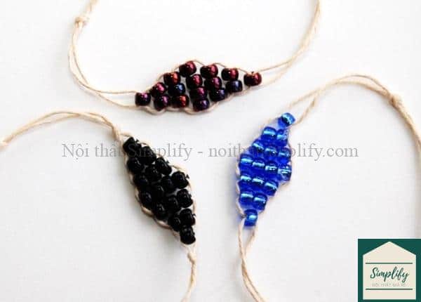 vòng tay bằng hạt cườm
